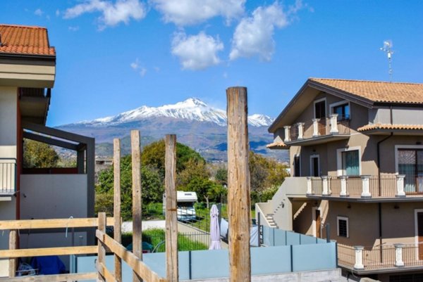 appartamento in vendita ad Aci Sant'Antonio