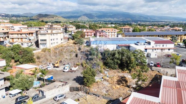 terreno agricolo in vendita ad Aci Sant'Antonio