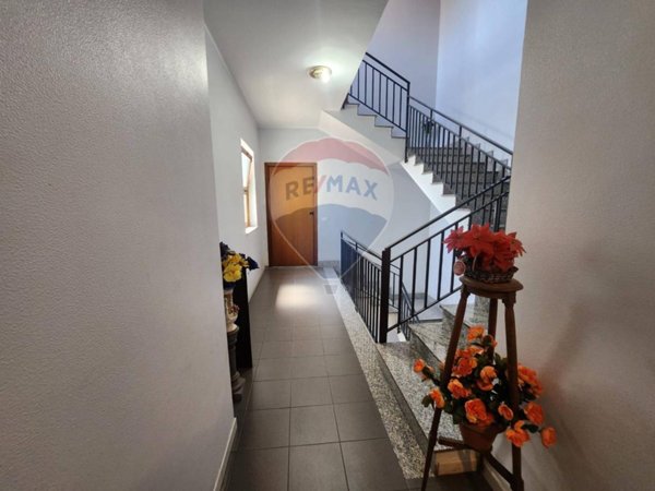 appartamento in vendita ad Aci Sant'Antonio in zona Lavina