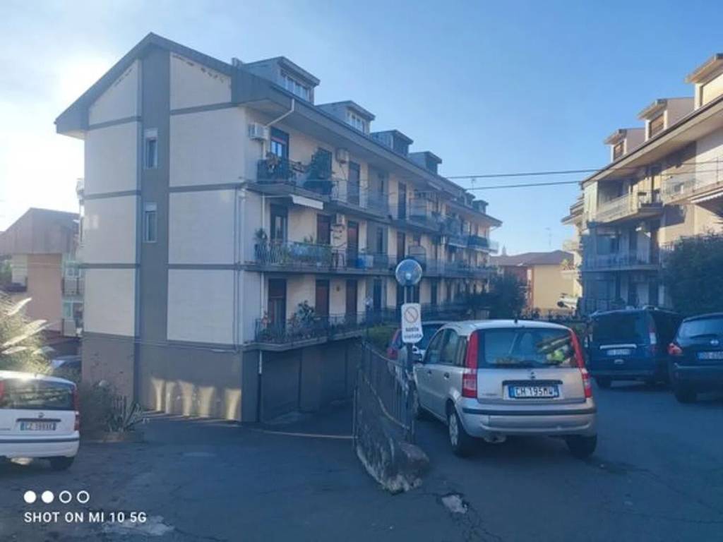appartamento in vendita ad Aci Sant'Antonio