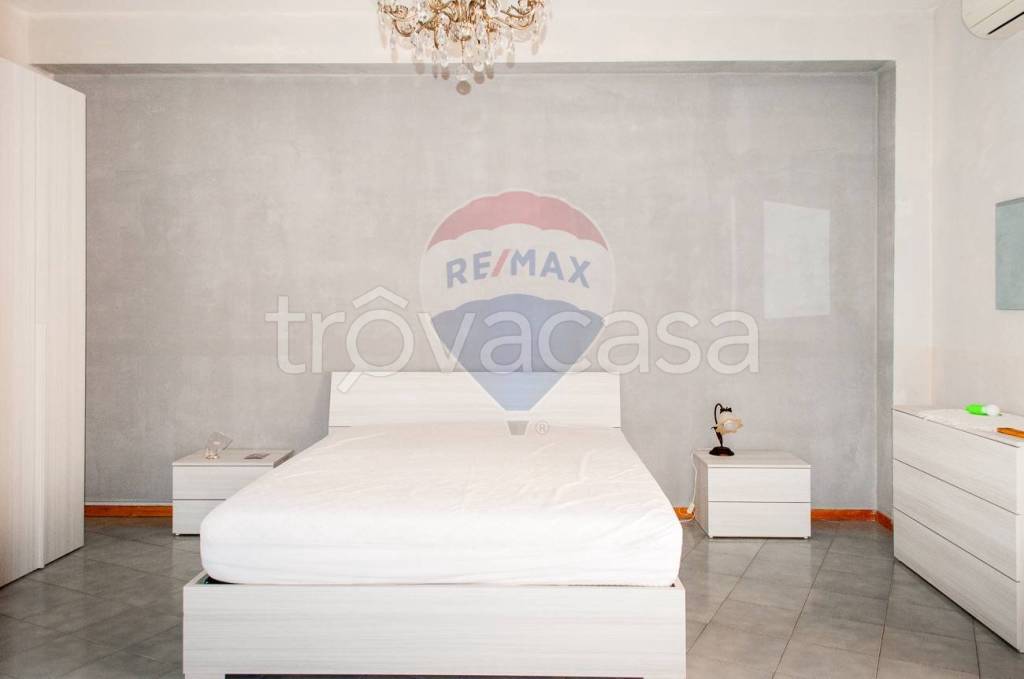 appartamento in vendita ad Aci Sant'Antonio in zona Lavina