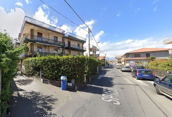 appartamento in vendita ad Aci Sant'Antonio