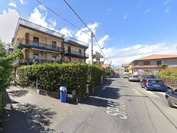 appartamento in vendita ad Aci Sant'Antonio