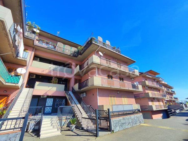 appartamento in vendita ad Aci Sant'Antonio