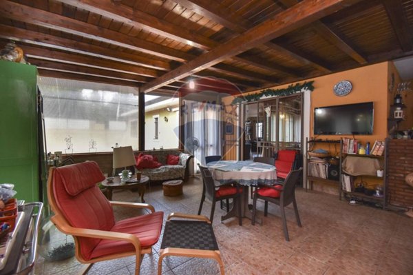 casa indipendente in vendita ad Aci Sant'Antonio