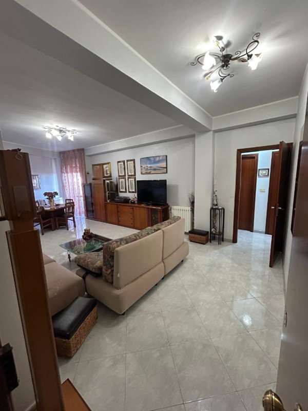 appartamento in vendita ad Aci Sant'Antonio