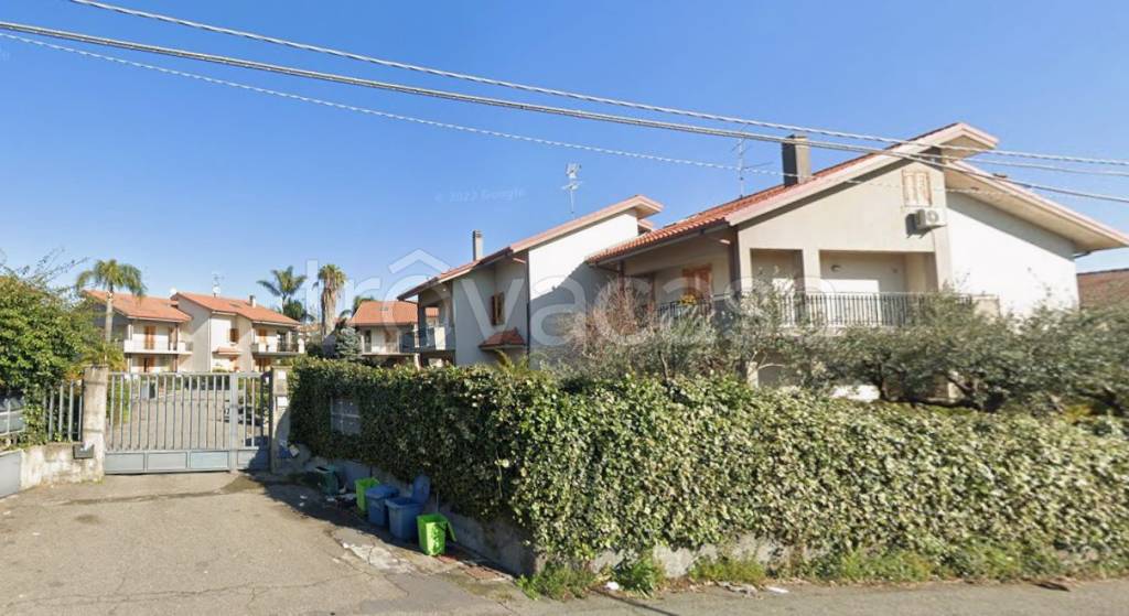 casa indipendente in vendita ad Aci Sant'Antonio