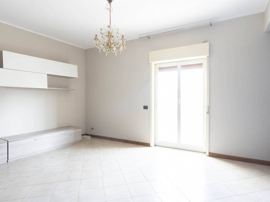 appartamento in vendita ad Aci Sant'Antonio