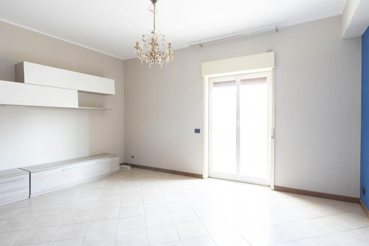 appartamento in vendita ad Aci Sant'Antonio