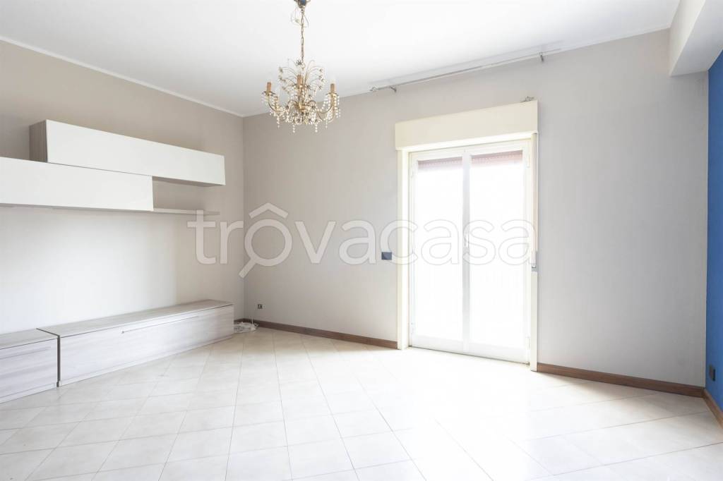 appartamento in vendita ad Aci Sant'Antonio