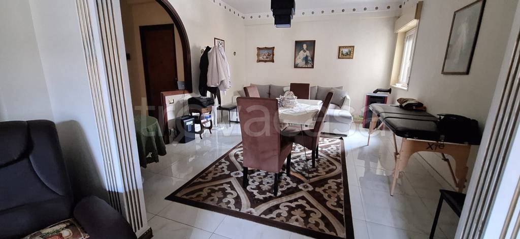 appartamento in vendita ad Aci Sant'Antonio