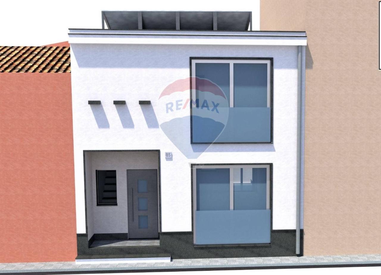 casa indipendente in vendita ad Aci Sant'Antonio in zona Lavina