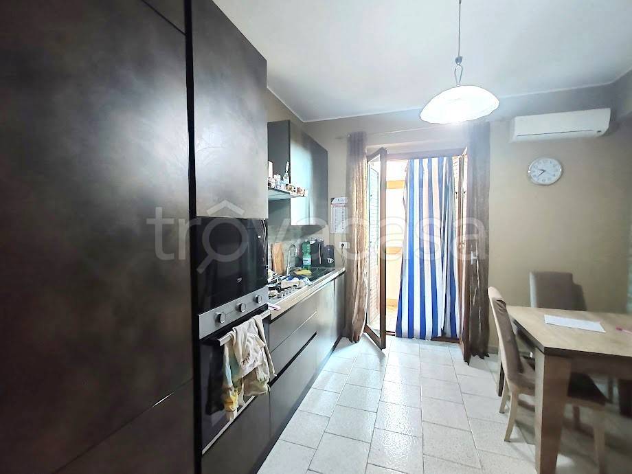 appartamento in vendita ad Aci Sant'Antonio