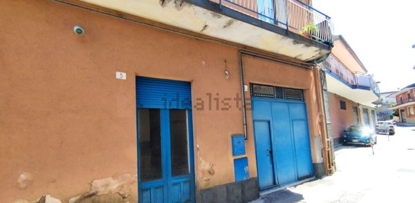 casa indipendente in vendita ad Aci Sant'Antonio