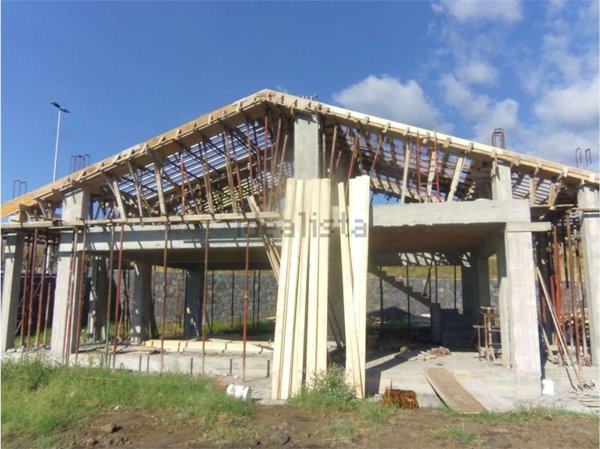 casa indipendente in vendita ad Aci Sant'Antonio in zona Lavinaio