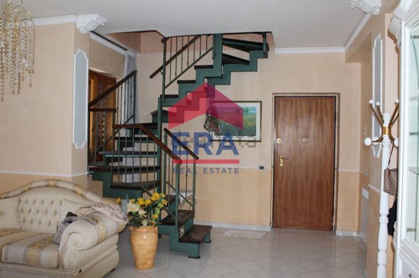 appartamento in vendita ad Aci Sant'Antonio