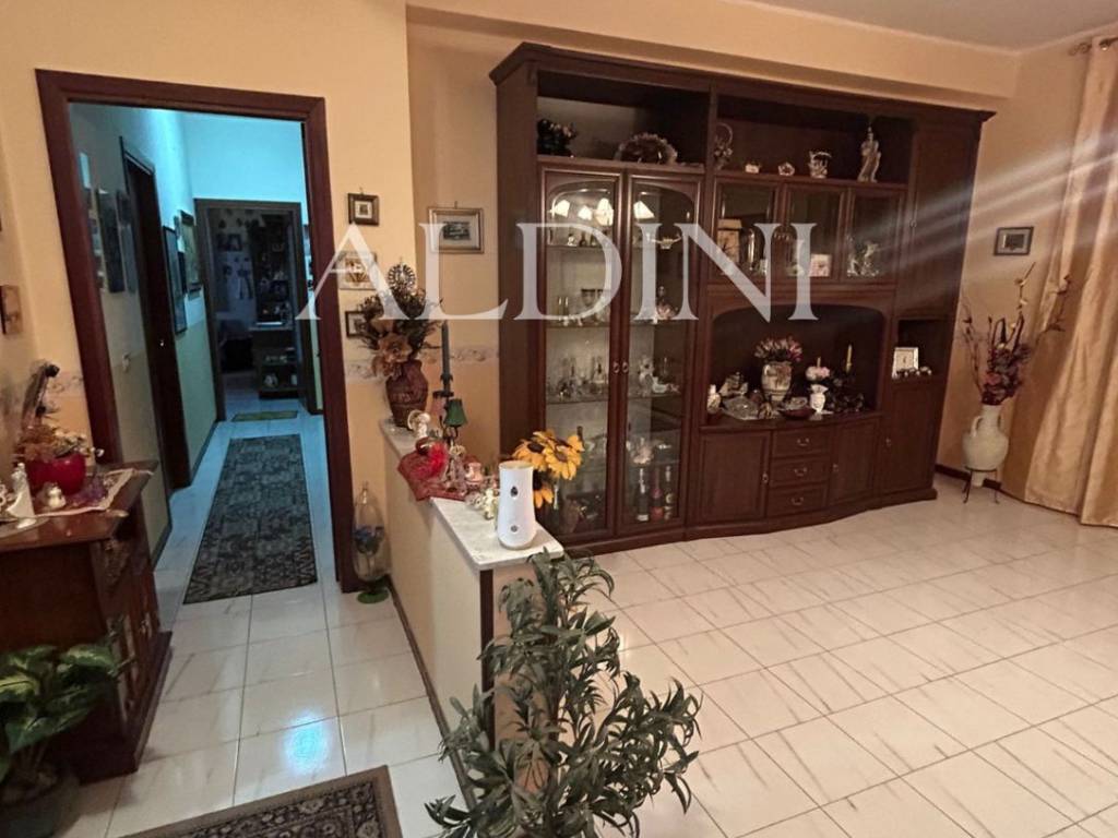 appartamento in vendita ad Aci Sant'Antonio