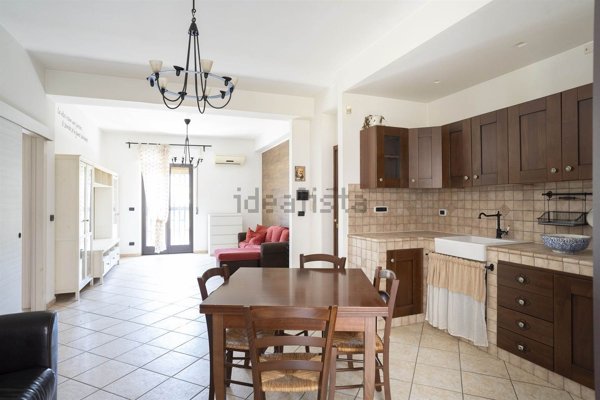 appartamento in vendita ad Aci Sant'Antonio