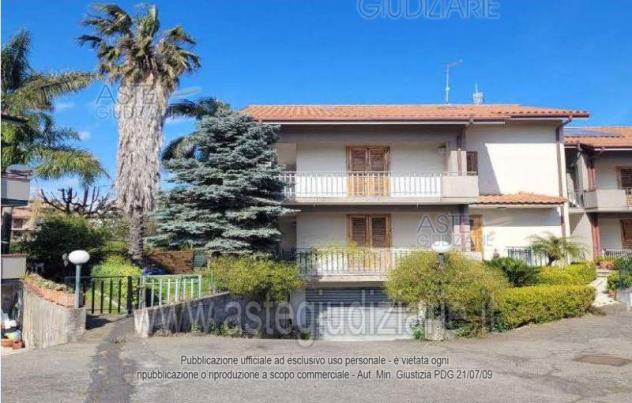 casa indipendente in vendita ad Aci Sant'Antonio