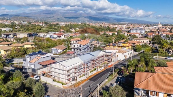 casa indipendente in vendita ad Aci Sant'Antonio