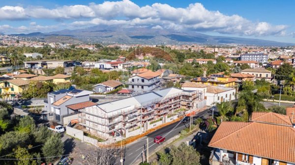 casa indipendente in vendita ad Aci Sant'Antonio