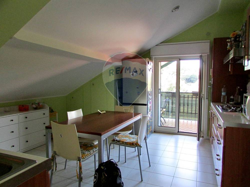 appartamento in vendita ad Aci Sant'Antonio