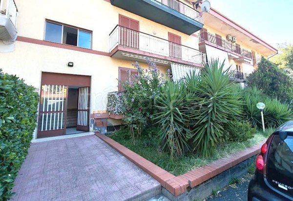 appartamento in vendita ad Aci Sant'Antonio