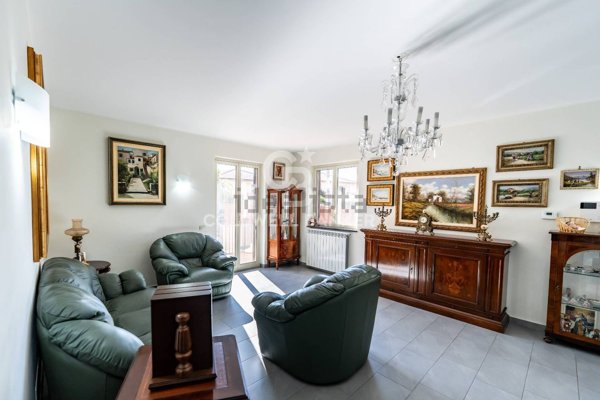 casa indipendente in vendita ad Aci Sant'Antonio