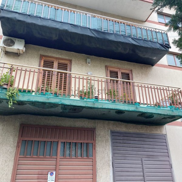 appartamento in vendita ad Aci Sant'Antonio