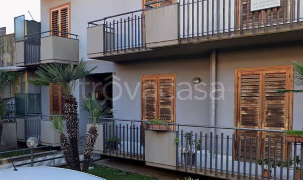 appartamento in vendita ad Aci Sant'Antonio