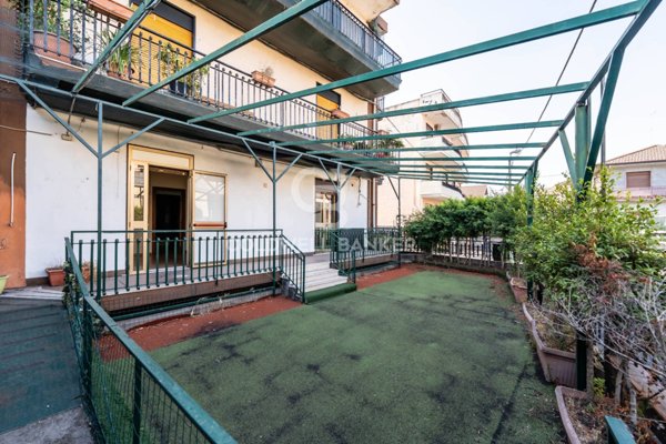 ufficio in vendita ad Aci Sant'Antonio