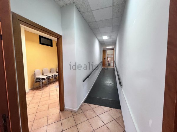 negozio in vendita ad Aci Sant'Antonio