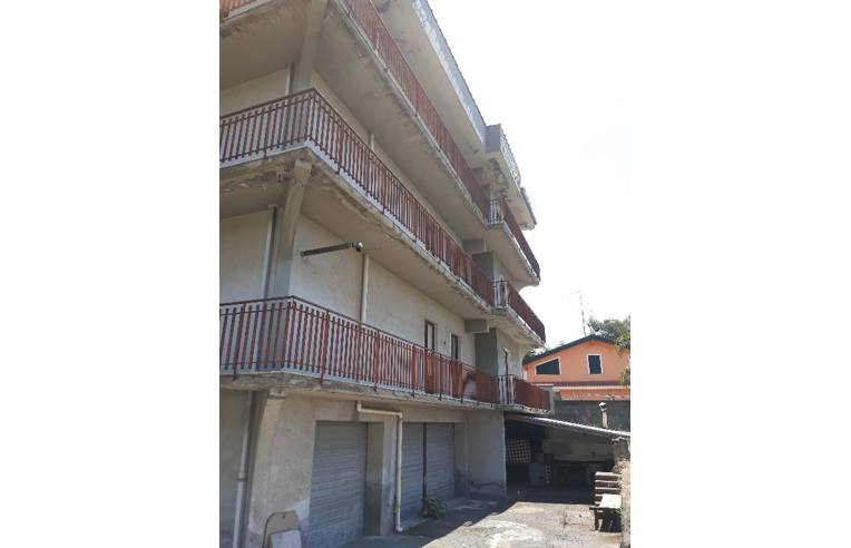 casa indipendente in vendita ad Aci Sant'Antonio