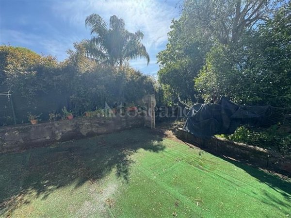 appartamento in vendita ad Aci Sant'Antonio in zona Lavina