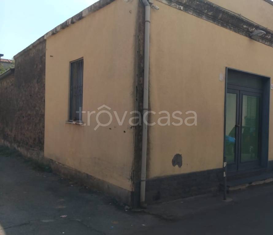 casa semindipendente in vendita ad Aci Sant'Antonio