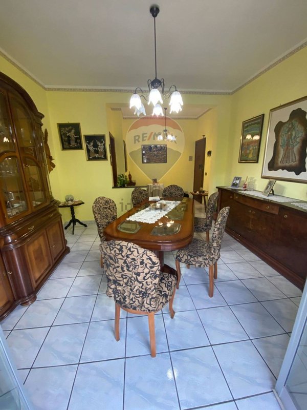 appartamento in vendita ad Aci Sant'Antonio