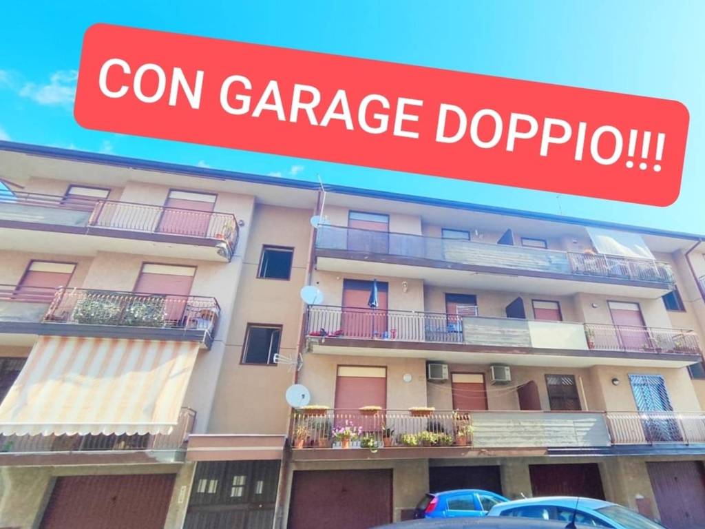 appartamento in vendita ad Aci Sant'Antonio