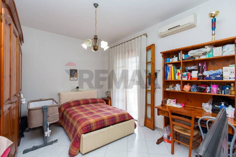 casa indipendente in vendita ad Aci Sant'Antonio