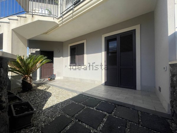 appartamento in vendita ad Aci Sant'Antonio