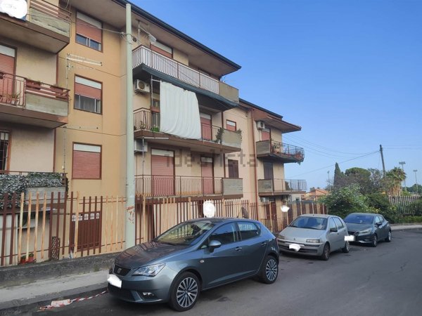 appartamento in vendita ad Aci Sant'Antonio
