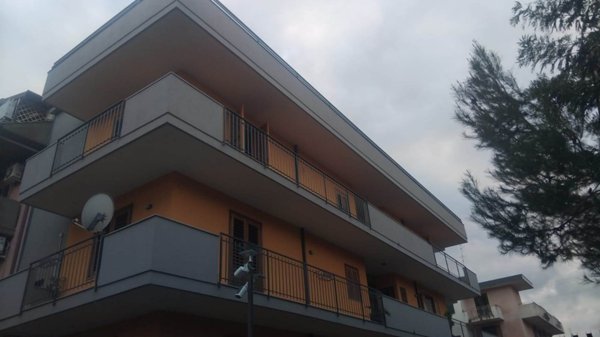 appartamento in vendita ad Aci Sant'Antonio