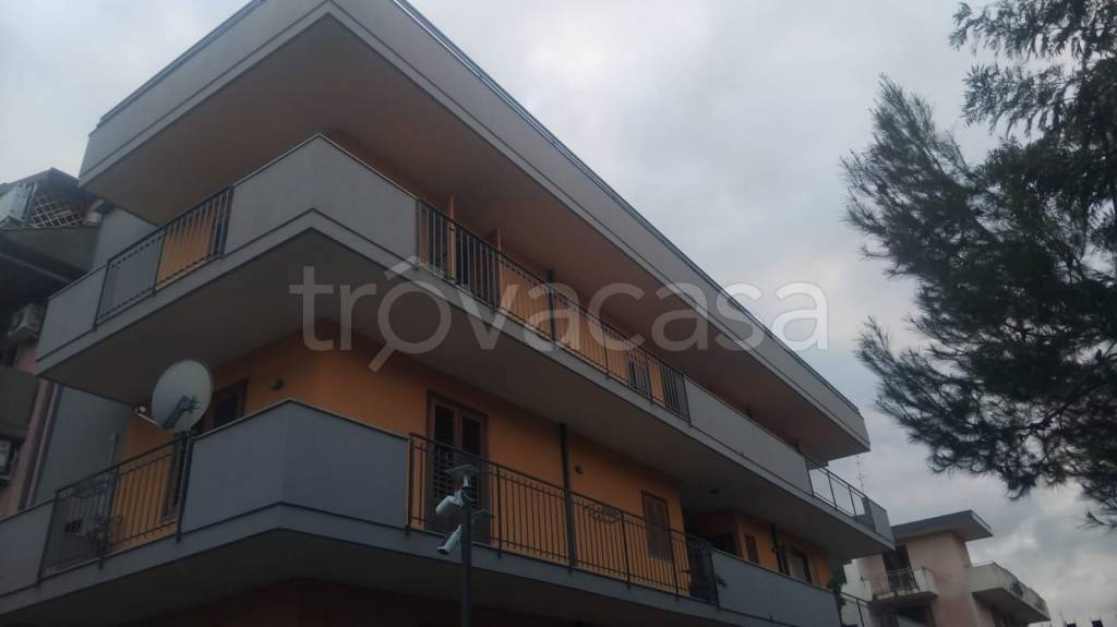 appartamento in vendita ad Aci Sant'Antonio