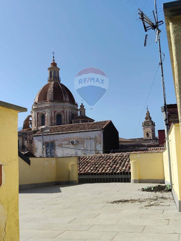 casa indipendente in vendita ad Aci Sant'Antonio