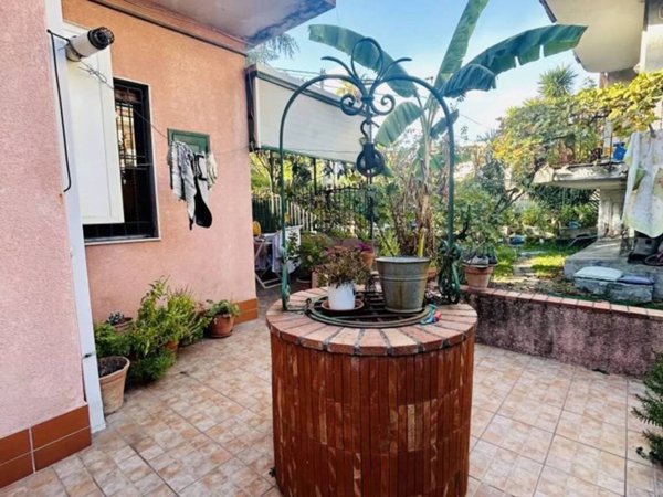 casa indipendente in vendita ad Aci Sant'Antonio