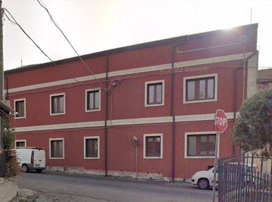 appartamento in vendita ad Aci Sant'Antonio in zona Lavinaio