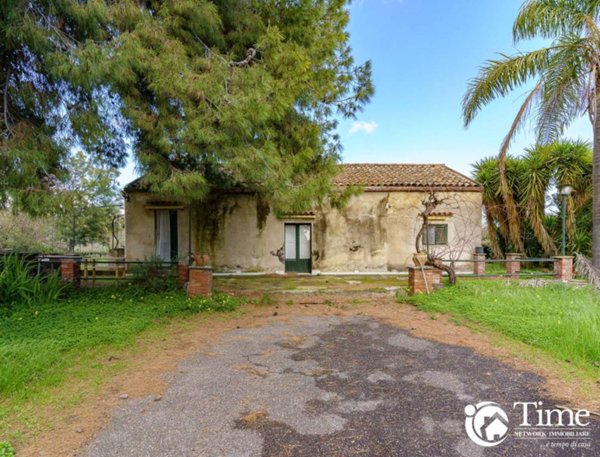 appartamento in vendita ad Aci Sant'Antonio