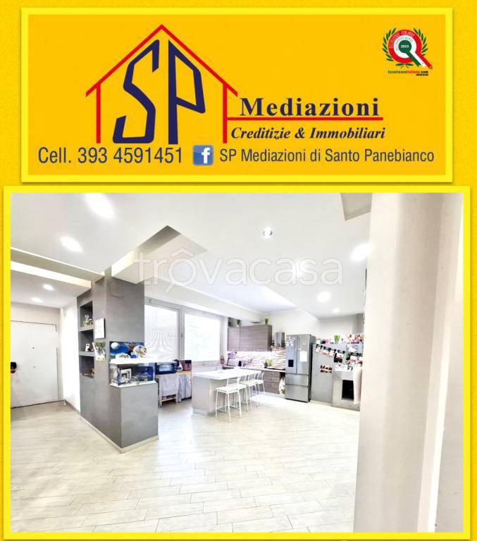 appartamento in vendita ad Aci Sant'Antonio