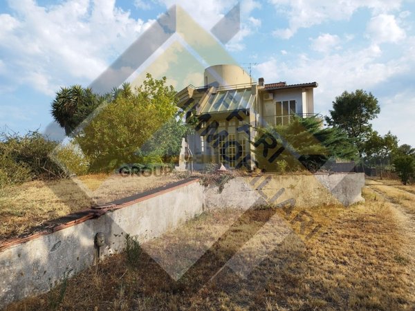 casa indipendente in vendita ad Aci Sant'Antonio