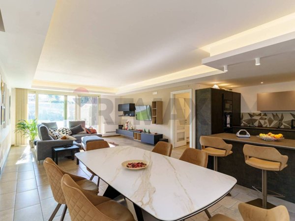 casa indipendente in vendita ad Aci Sant'Antonio