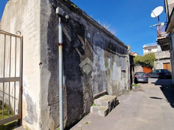 casa indipendente in vendita ad Aci Sant'Antonio